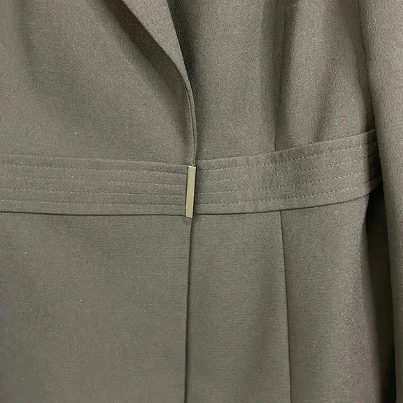 Liz Claiborne suit jacket - Picture 3 of 5